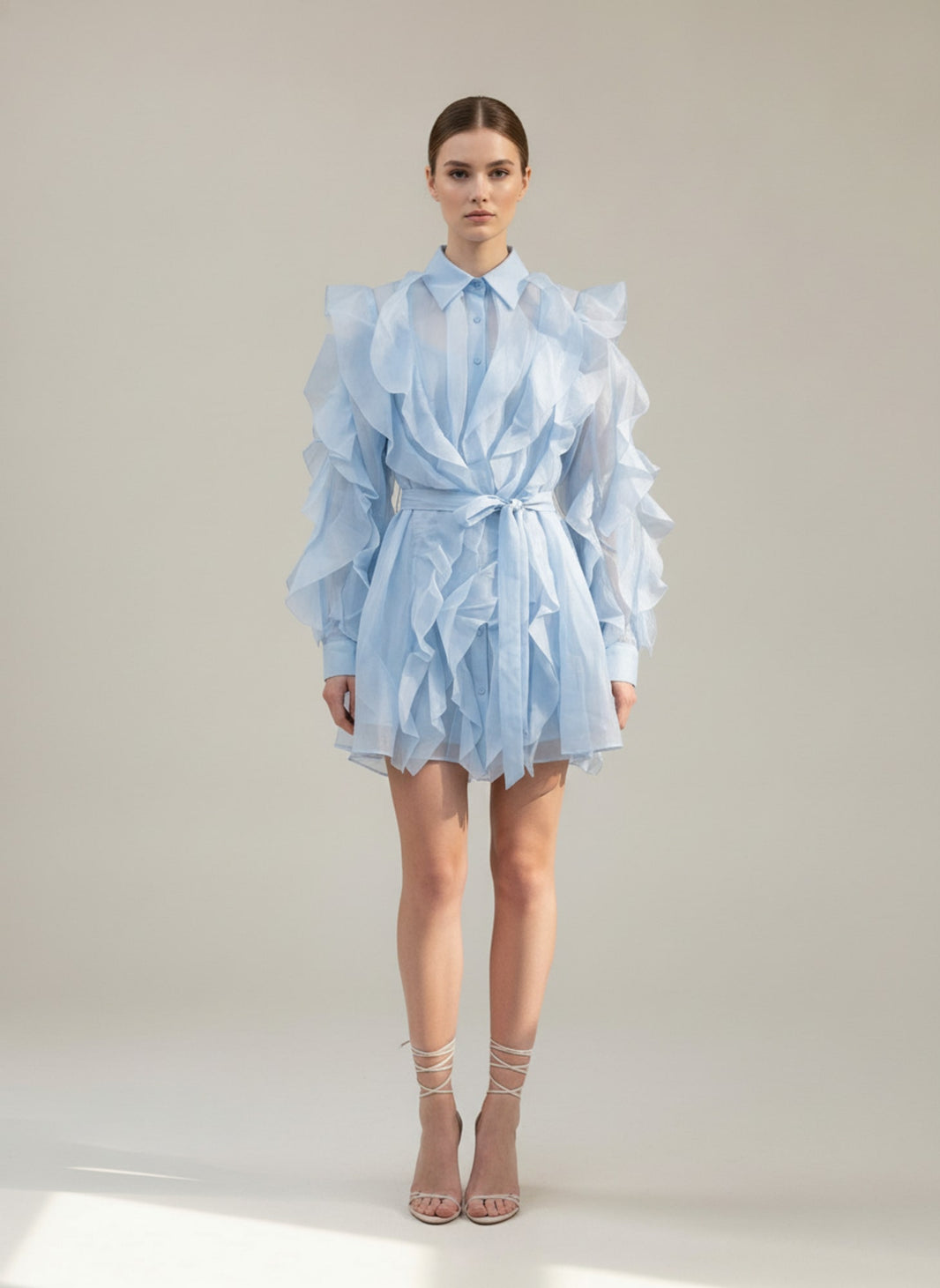 ABITO CORTO IN ORGANZA CON ROUCHES Celeste - indossato - IRONICA