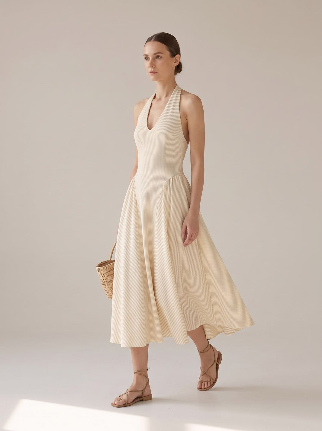 ABITO MIDI HALTER A RIGHE Giallo - in movimento - IRONICA