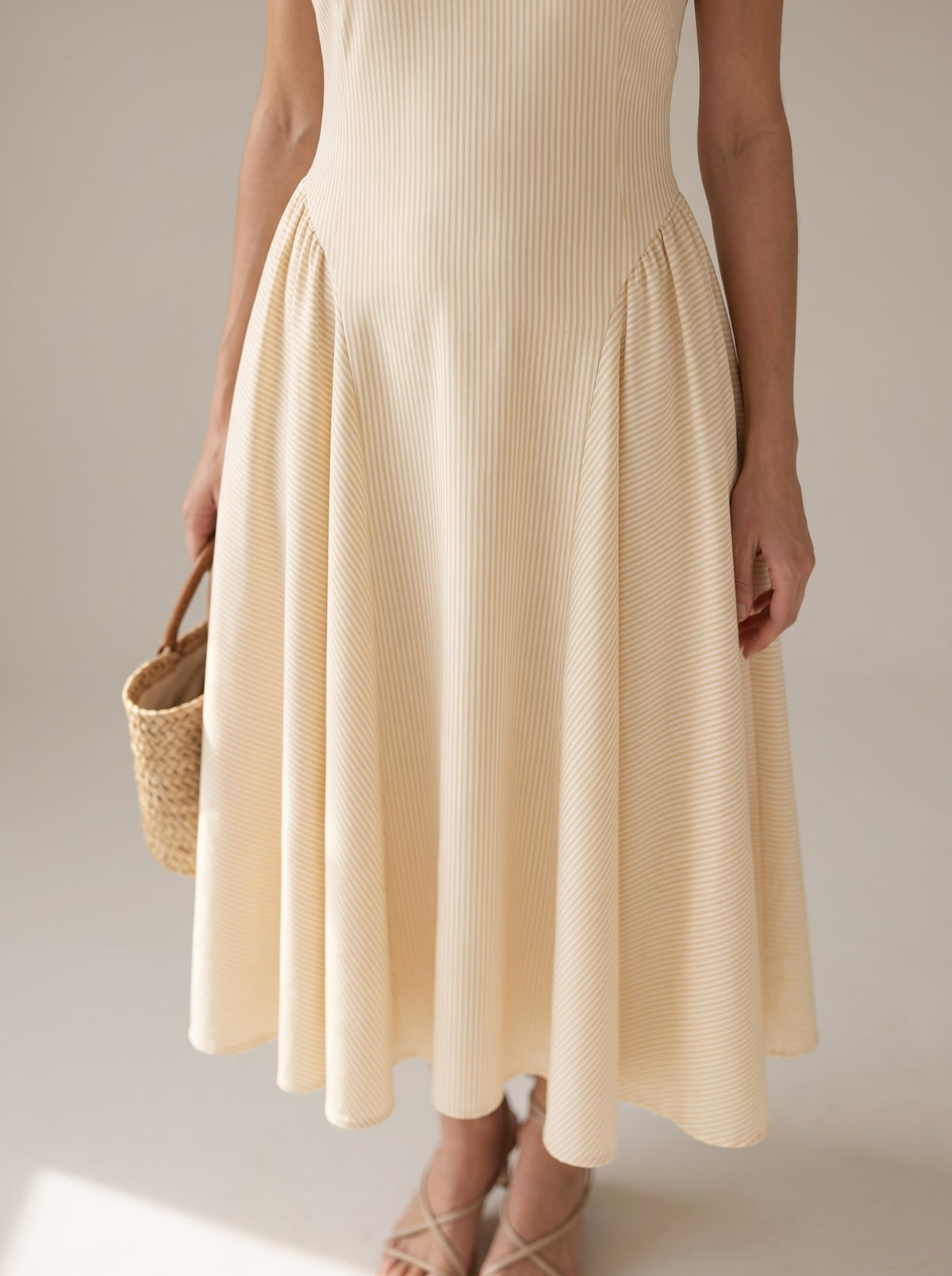 ABITO MIDI HALTER A RIGHE Giallo - dettaglio - IRONICA