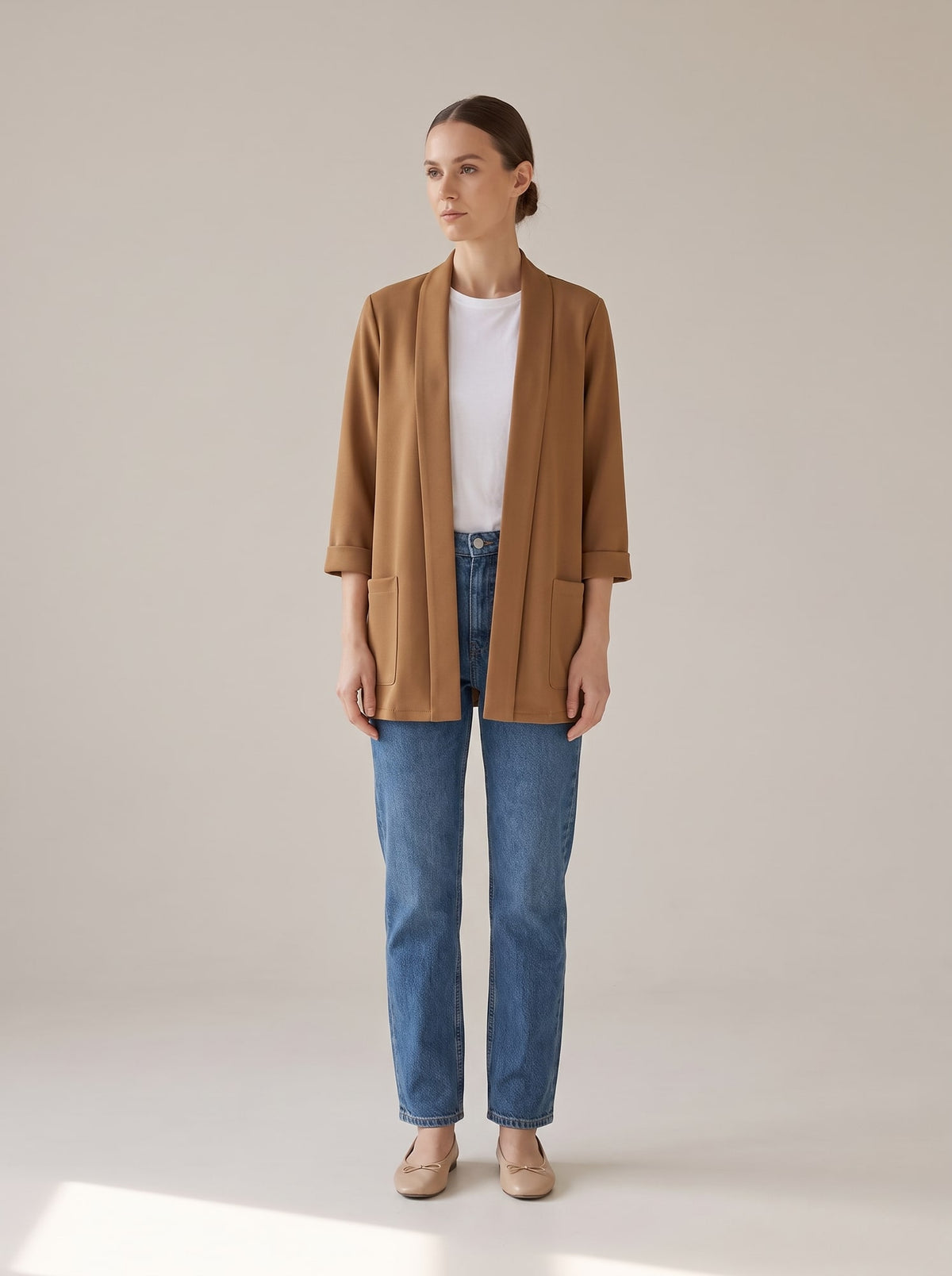 BLAZER APERTO CON COLLO A SCIALLE Cammello - indossato - IRONICA