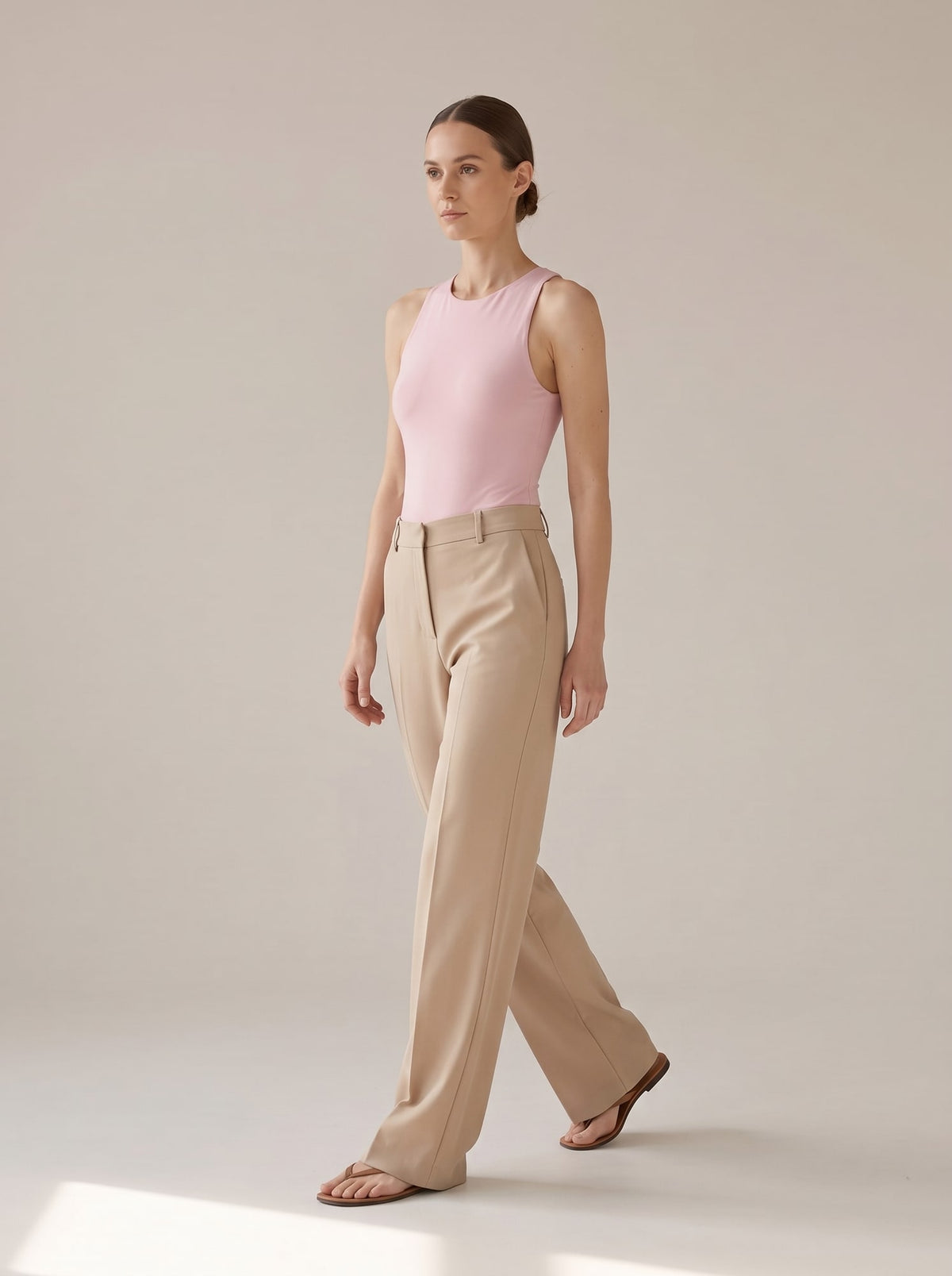 BODY CON SCOLLO ALL'AMERICANA Rosa Chiaro - in movimento - IRONICA