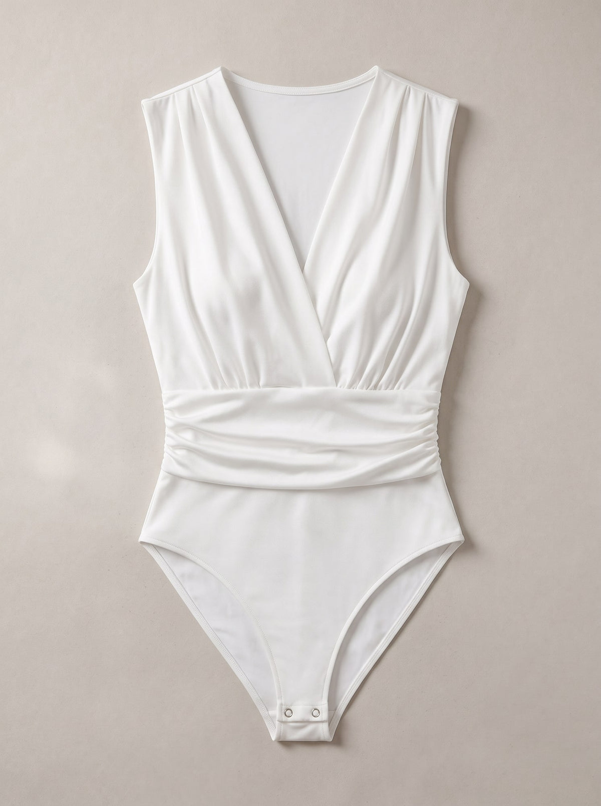 BODY DRAPPEGGIATO CON SCOLLO A V Bianco - still life - IRONICA