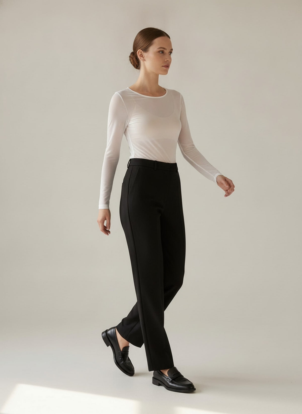 BODY IN TULLE A MANICHE LUNGHE Bianco - in movimento - IRONICA