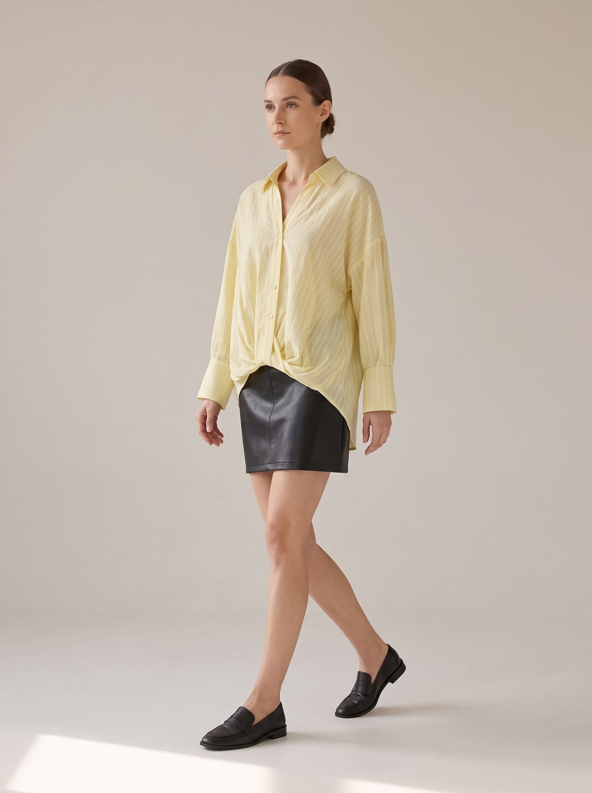CAMICIA A RIGHE CON NODO Giallo - in movimento - IRONICA