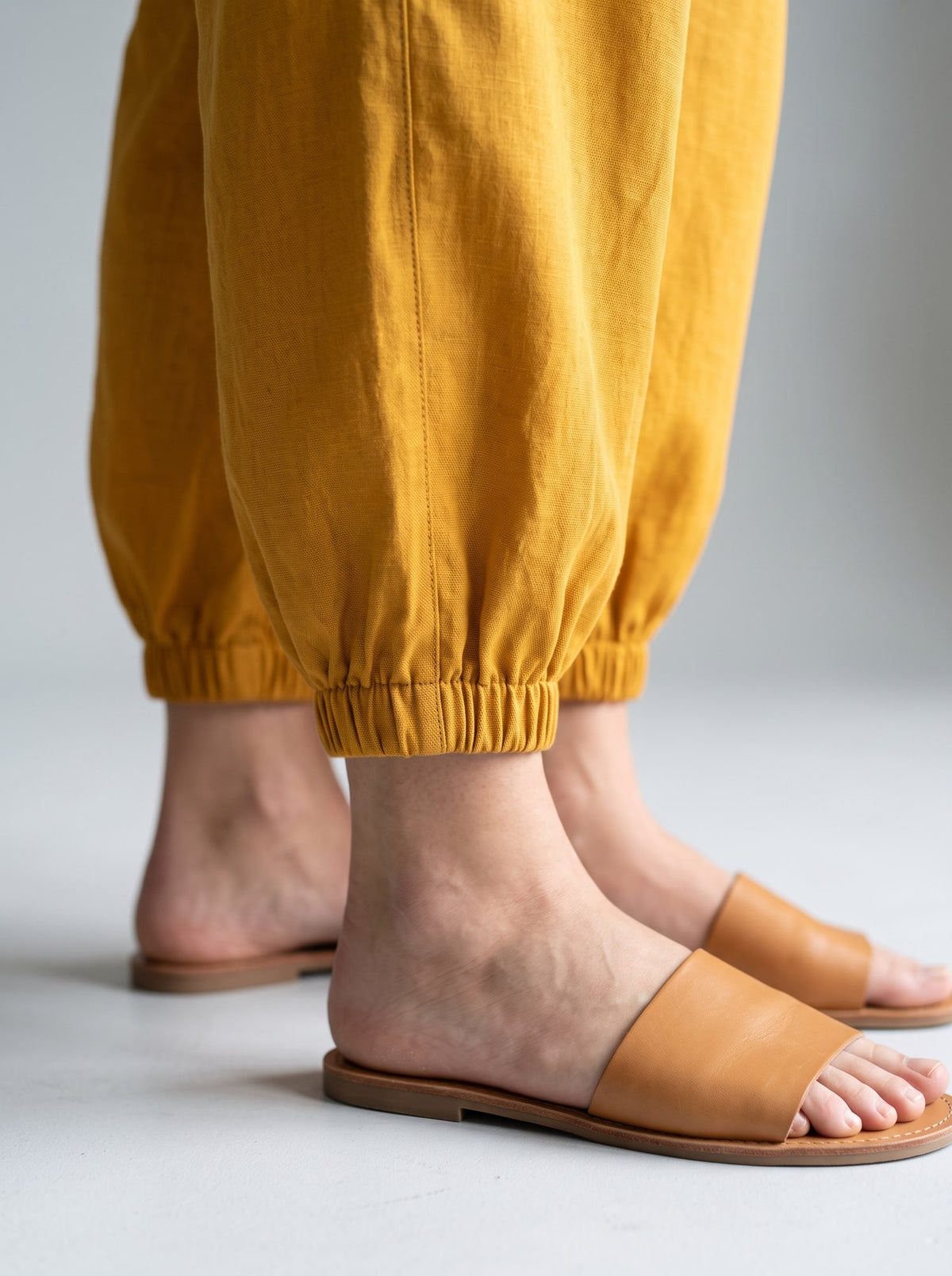 COORDINATO CROP TOP E PANTALONI HAREM Ocra - dettaglio - IRONICA