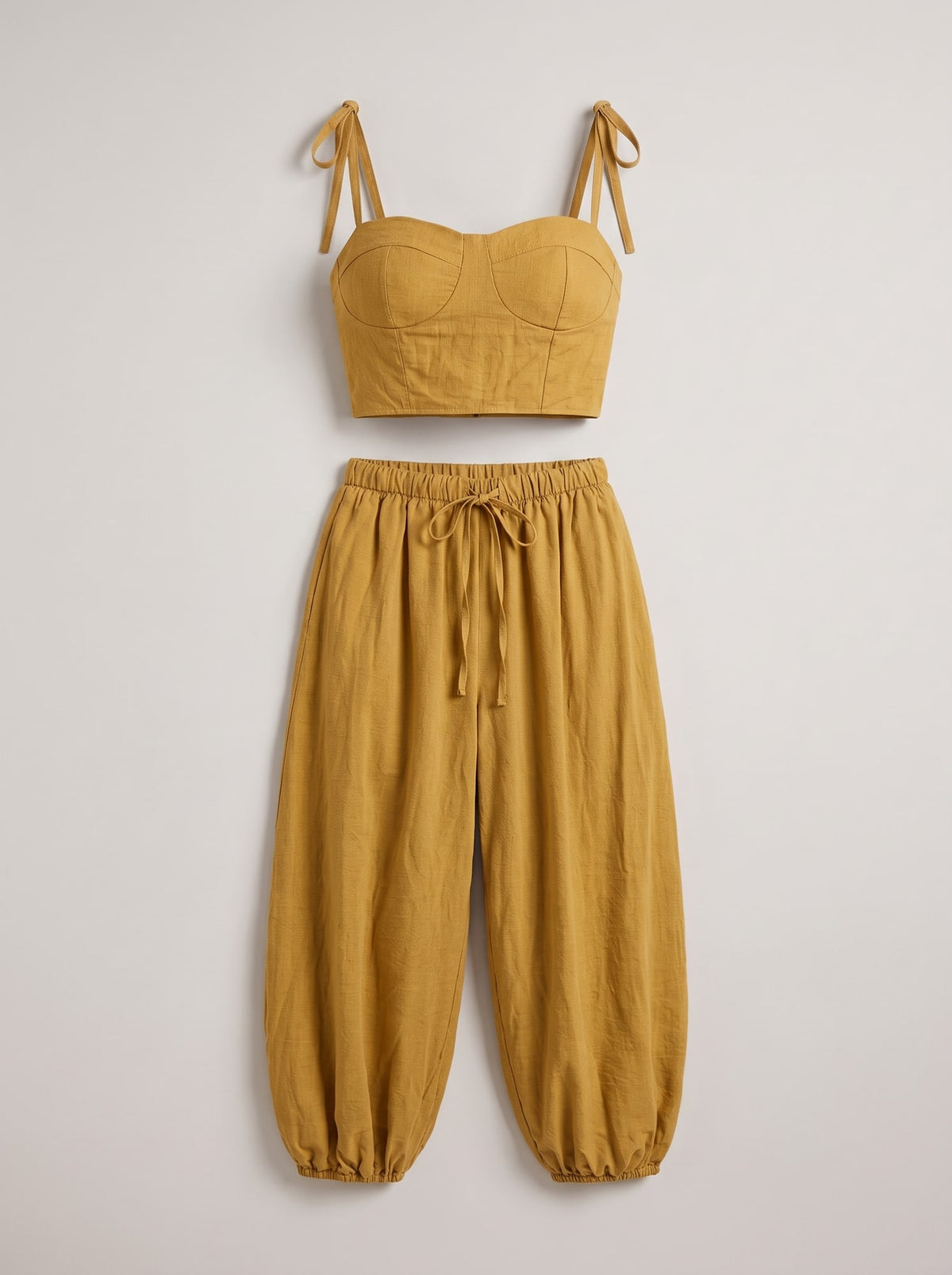COORDINATO CROP TOP E PANTALONI HAREM Ocra - still life - IRONICA