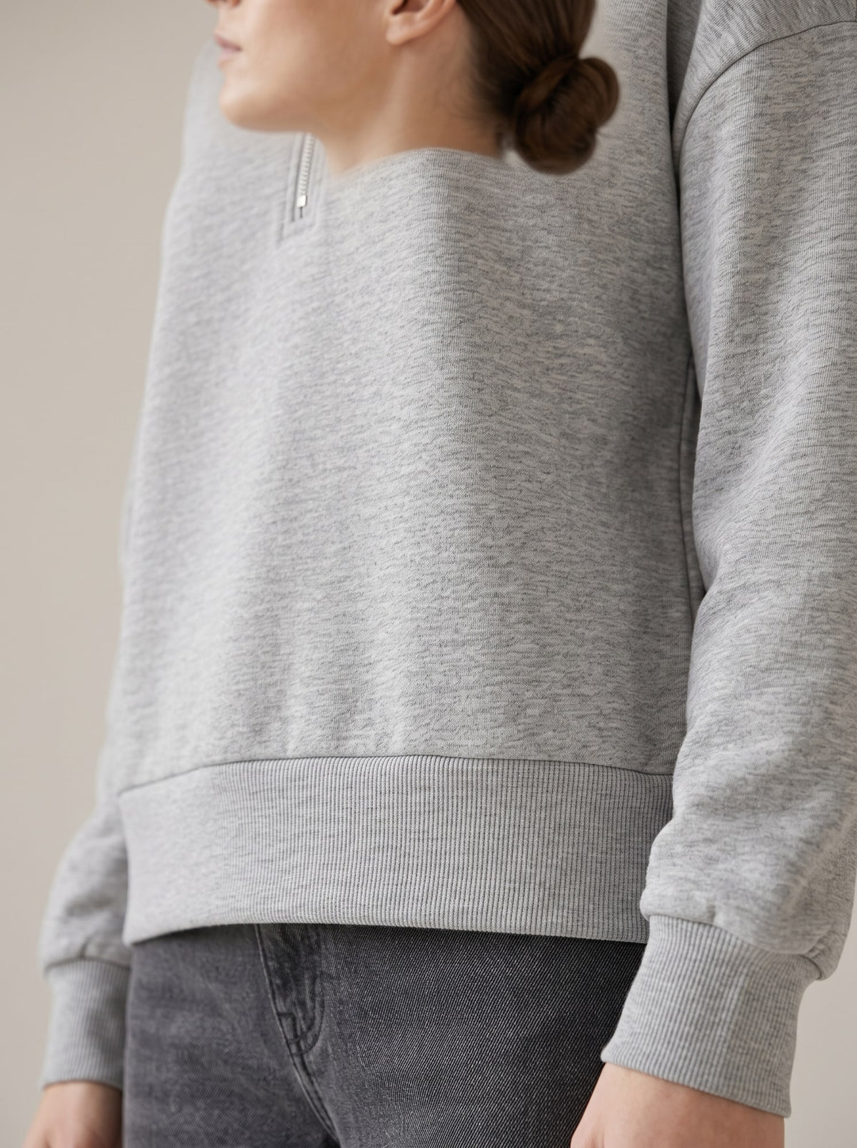 FELPA CROP CON CERNIERA Grigio - dettaglio - IRONICA