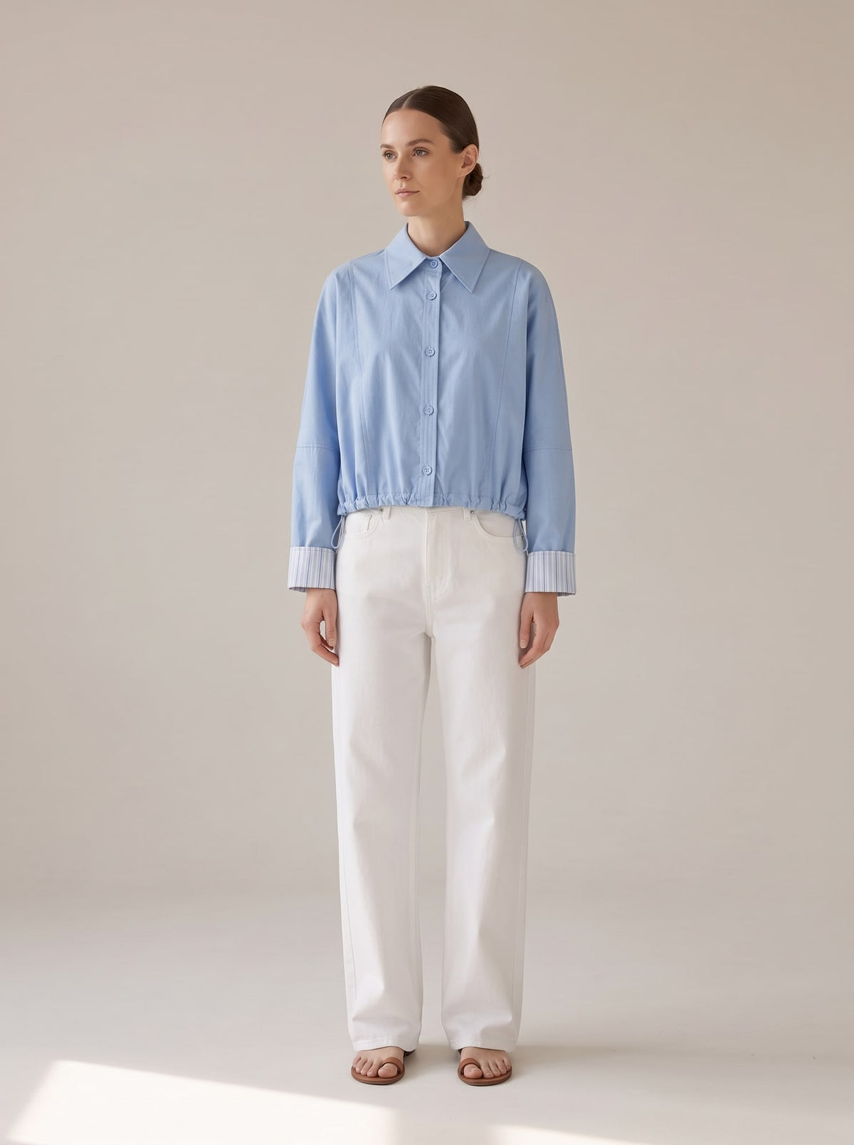 GIACCA CROPPED CON COULISSE Celeste - indossato - IRONICA