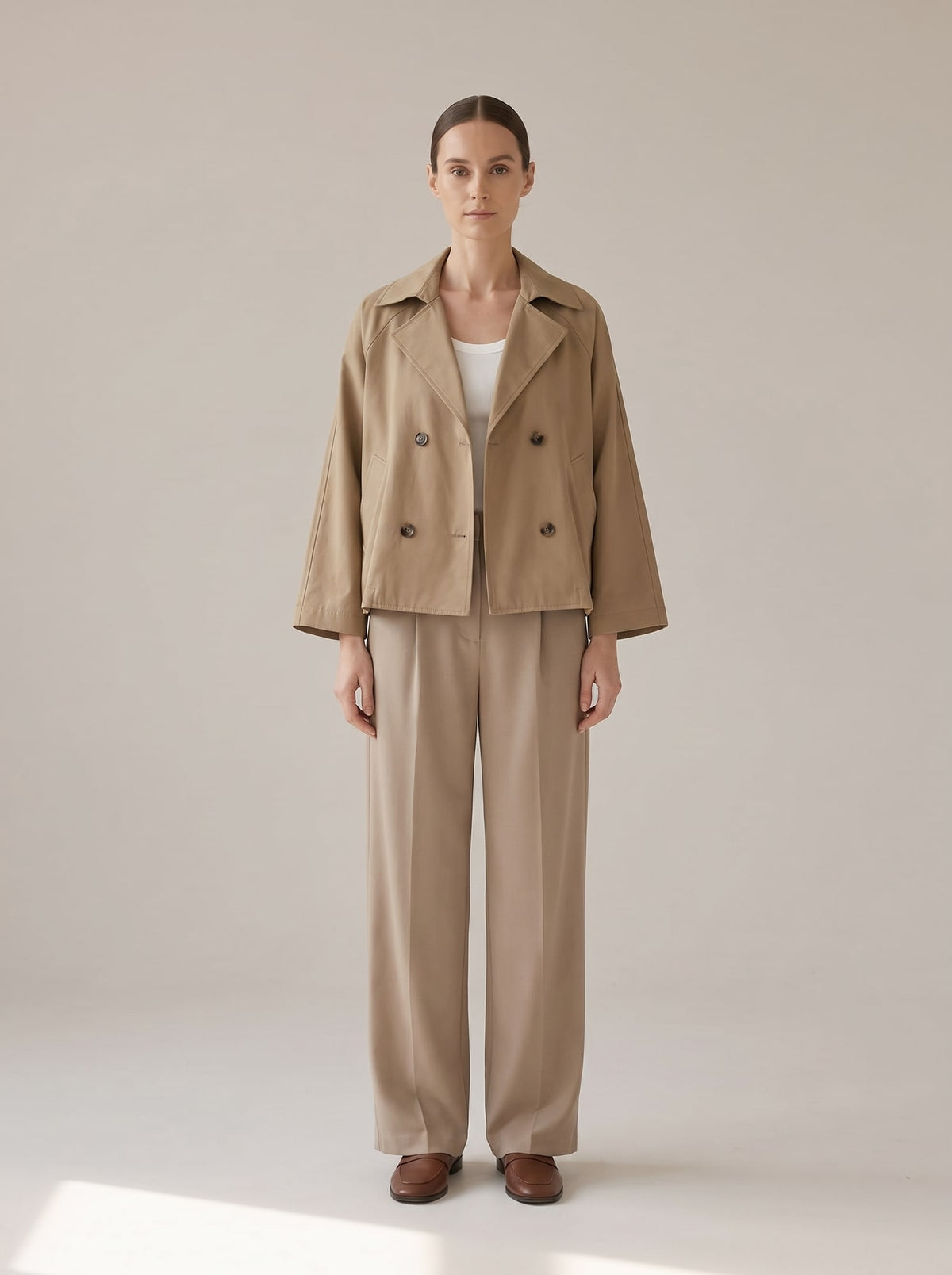 GIACCA CROPPED DOPPIOPETTO CON RETRO A QUADRI Beige - indossato - IRONICA