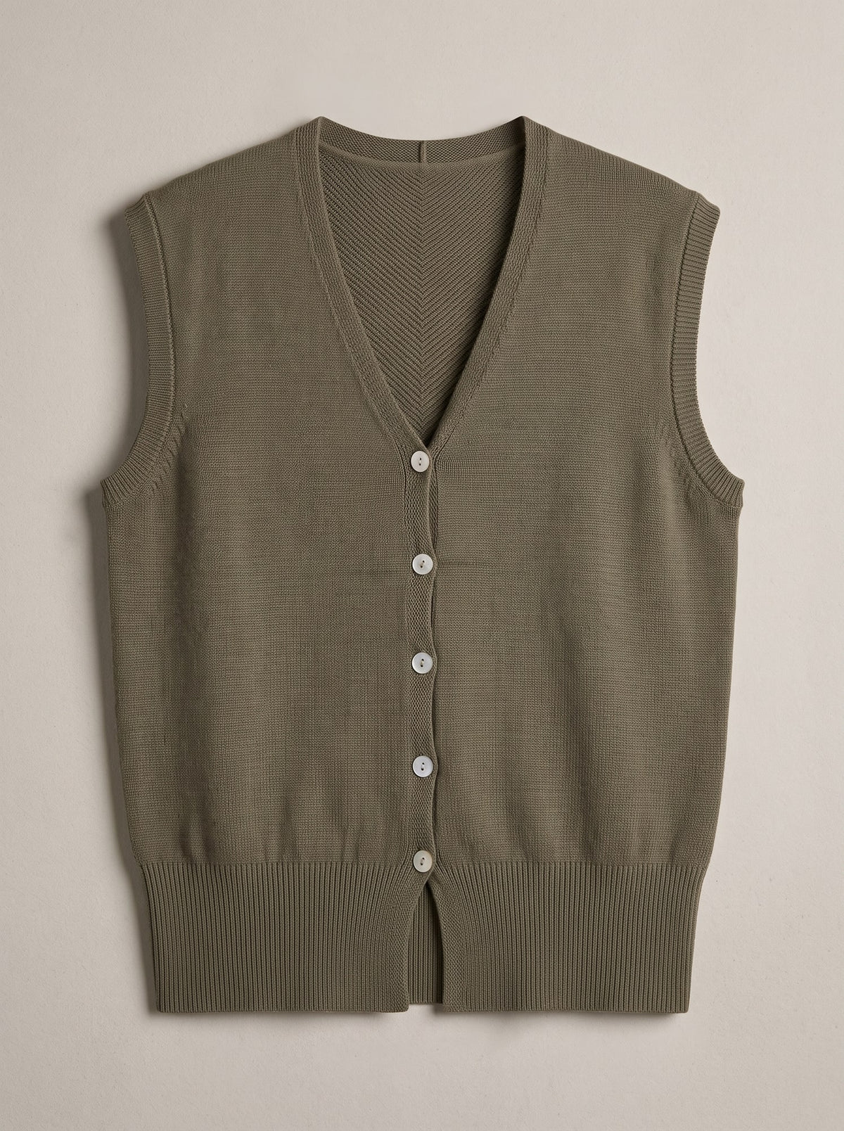 GILET IN MAGLIA CON BOTTONI Militare - still life - IRONICA