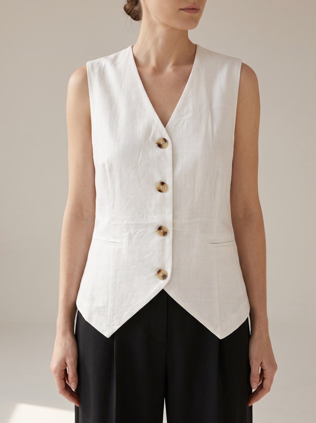 GILET SARTORIALE CON SCOLLO A V Bianco - dettaglio - IRONICA