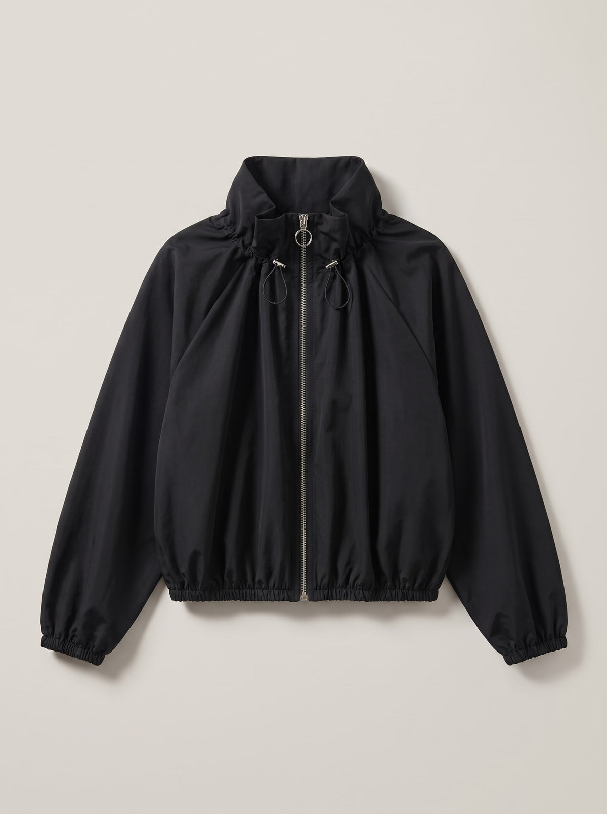 GIUBBOTTO CON ZIP E COULISSE Nero - still life - IRONICA