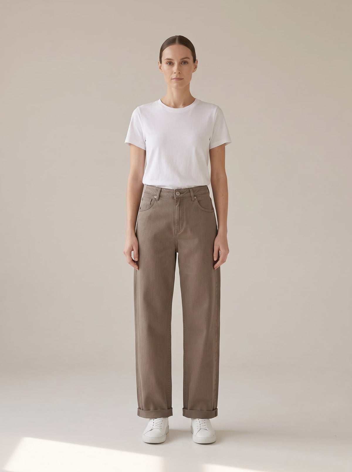 JEANS WIDE LEG A VITA ALTA Tortora - indossato - IRONICA