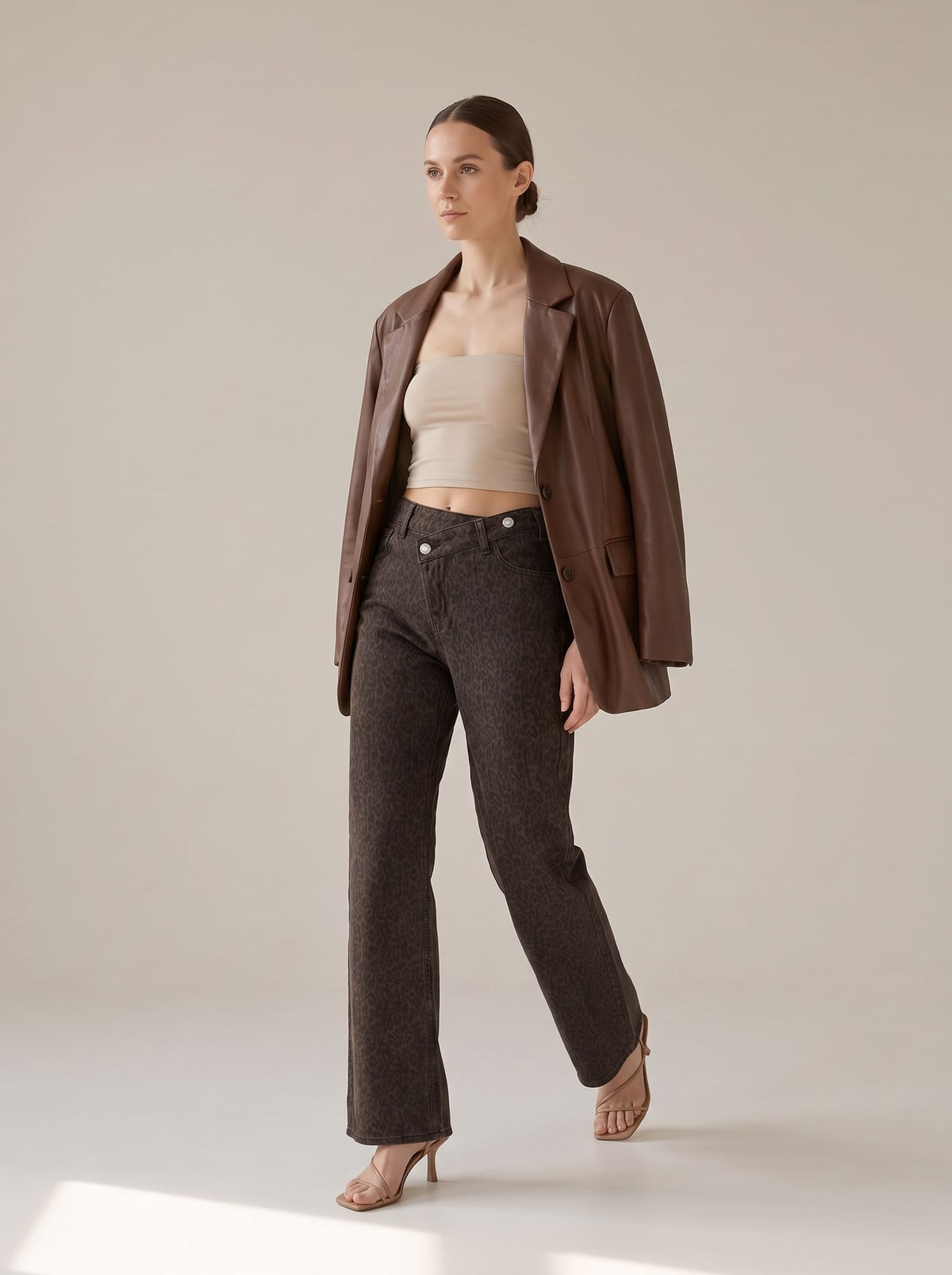 JEANS WIDE LEG VITA ASIMMETRICA Leopardato - in movimento - IRONICA