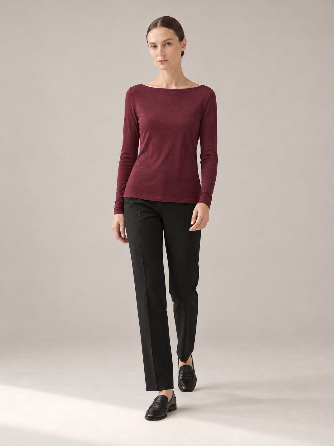 MAGLIA MISTO CASHMERE Bordeaux - movimento - IRONICA