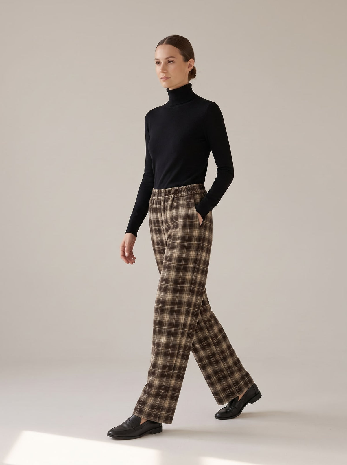 PANTALONI A QUADRI CON ELASTICO Moro - in movimento - IRONICA