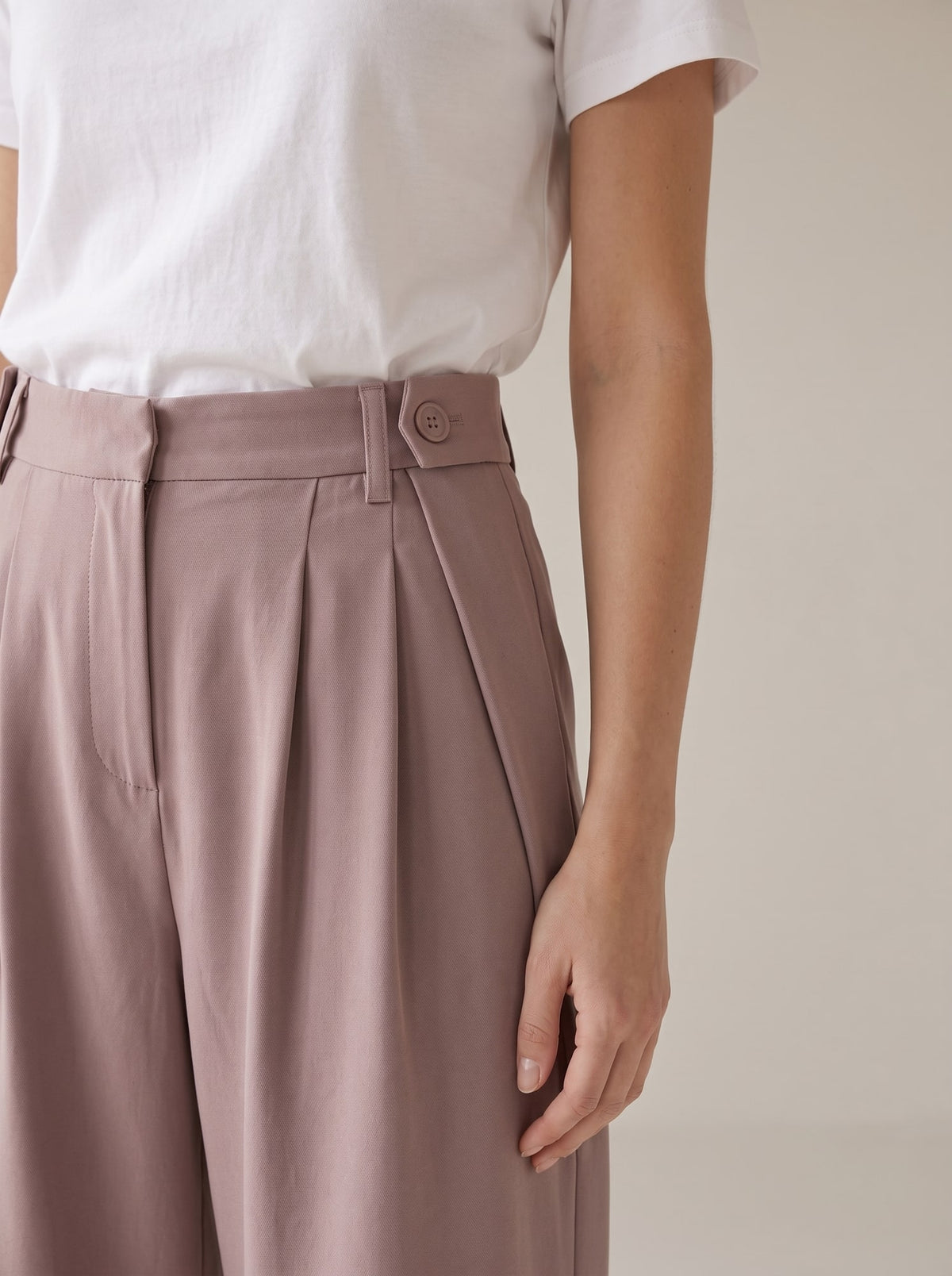 PANTALONI DRITTO CON PINCES Rosa - dettaglio - IRONICA