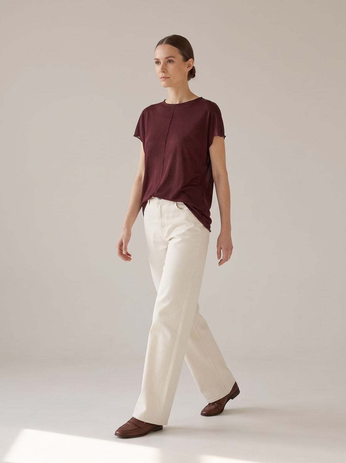 T-SHIRT FLUIDA IN TENCEL E LANA Bordeaux - in movimento - IRONICA