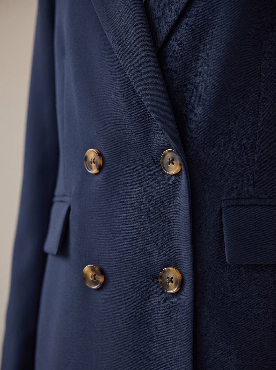 TAILLEUR CON GIACCA DOPPIOPETTO Blu - dettaglio - IRONICA
