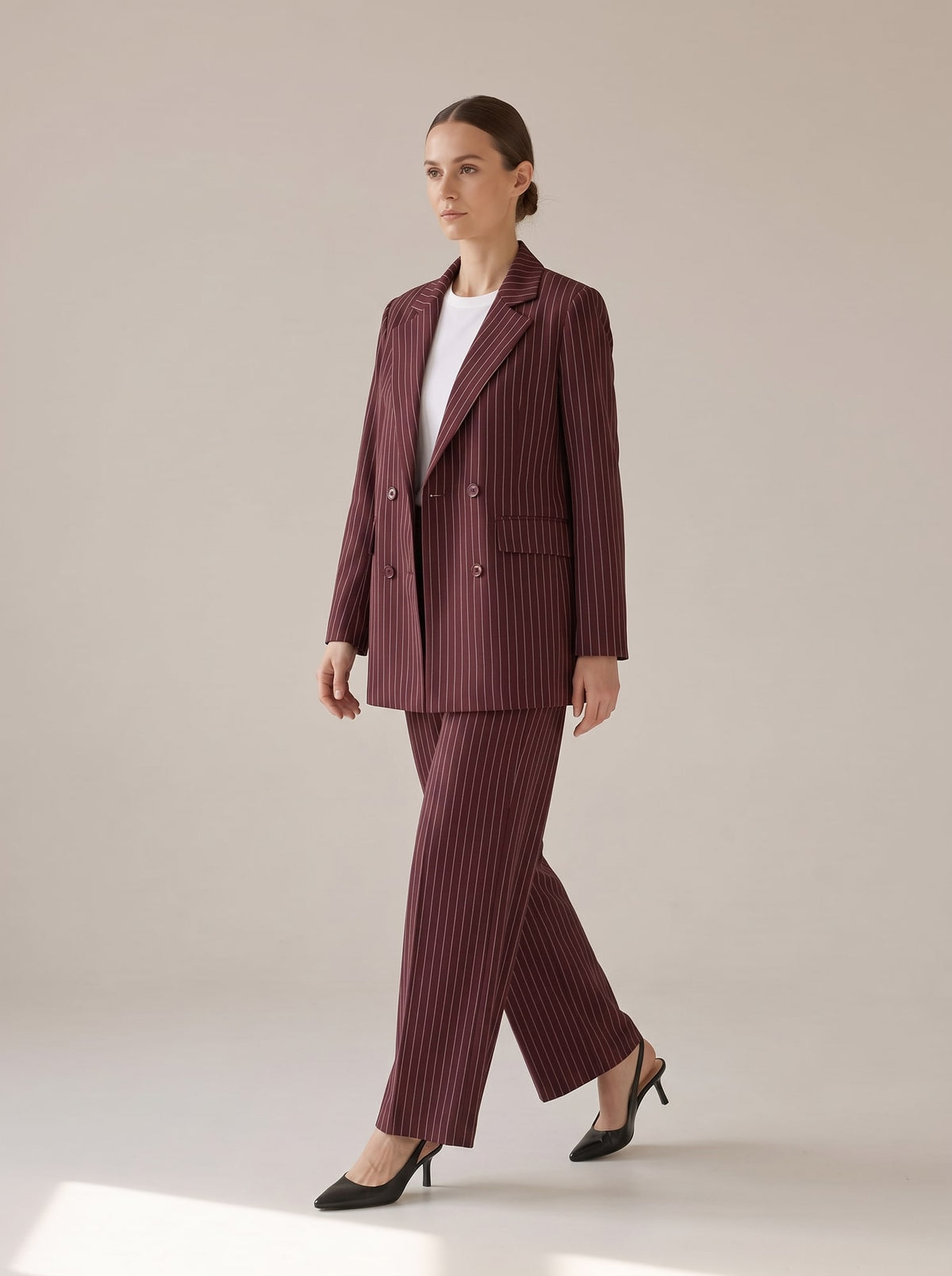 TAILLEUR OVERSIZE GESSATO Burgundy - in movimento - IRONICA