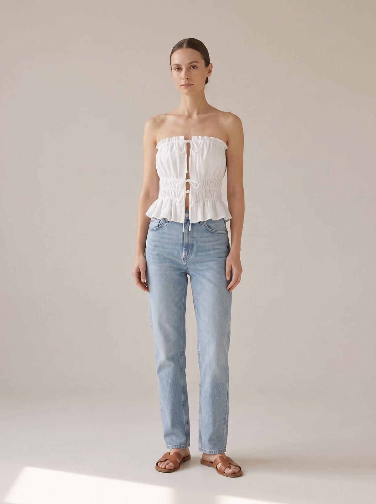 TOP A FASCIA CON LACCETTI Bianco - indossato - IRONICA