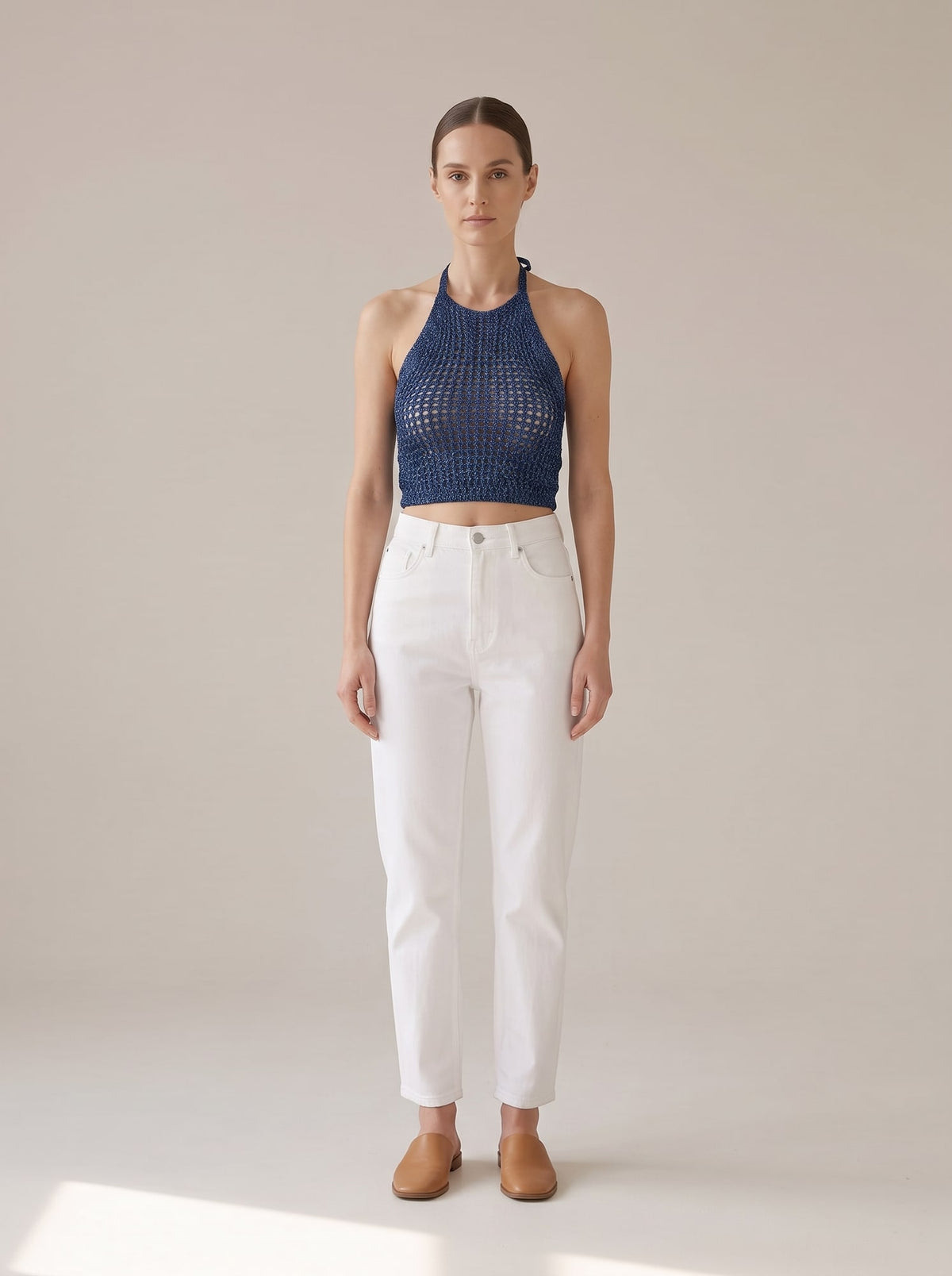 TOP CROPPED IN MAGLIA TRAFORATA Blu - indossato - IRONICA