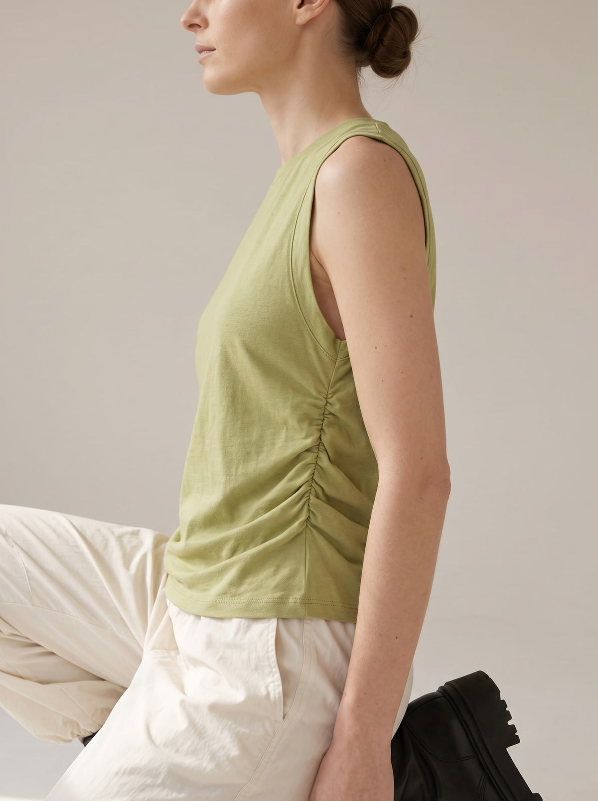 TOP IN JERSEY CON ARRICCIATURE Pistacchio - dettaglio - IRONICA