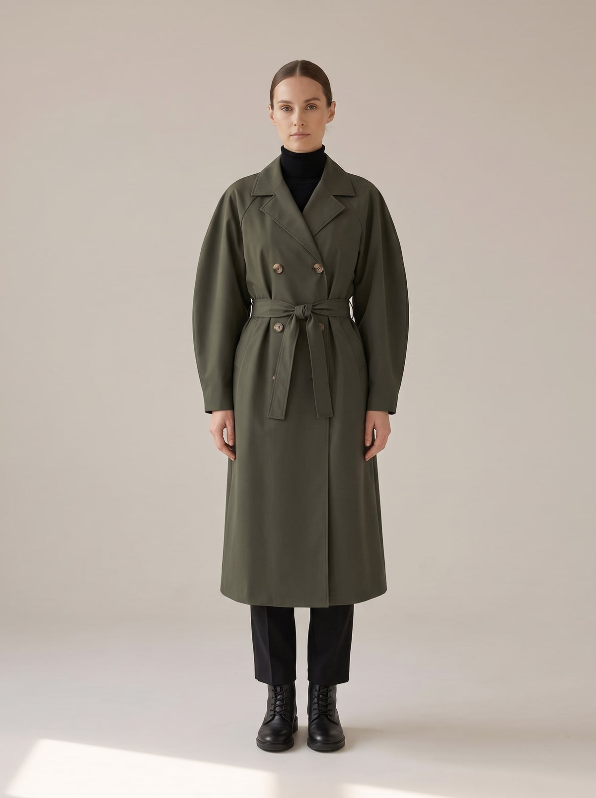 TRENCH OVERSIZE CON CINTURA Militare - indossato - IRONICA